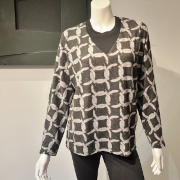 Ronen Chen Tops - Grey Brushed Jersey Link Pattern V NK Pullov